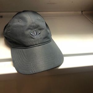 ‼️SOLD‼️ Adidas strapback dad hat